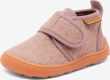BISGAARD First-Step Shoes in Pink: front