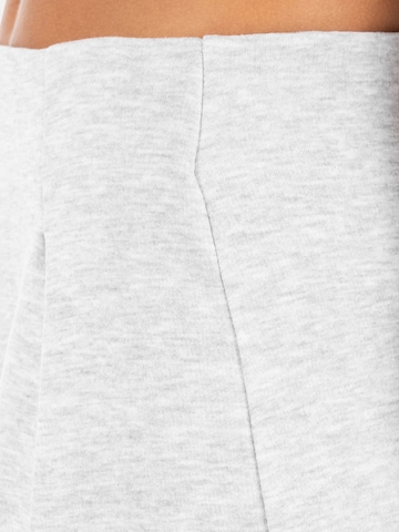 Loosefit Pantalon ' Sylva ' Smilodox en gris