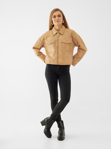 Bolongaro Trevor Overgangsjakke 'DAISY' i beige