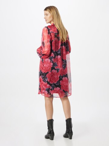 Love & Divine Shirt dress in Red