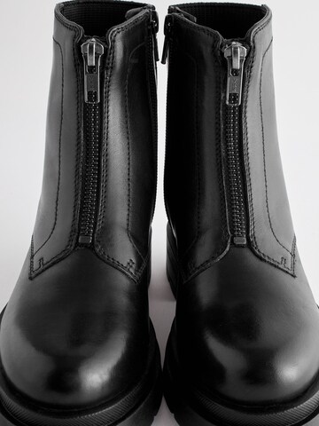 Next Stiefel in Schwarz