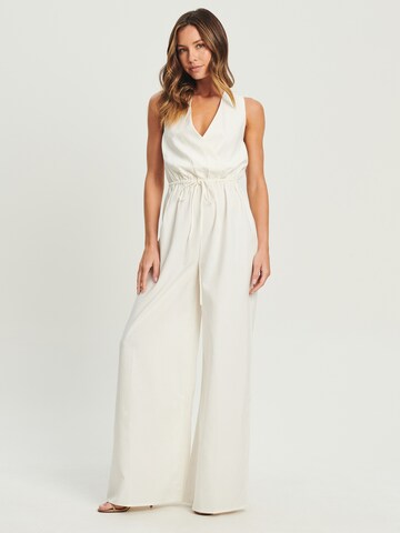 Tussah Jumpsuit 'CHARLI' in Wit: voorkant