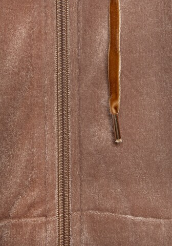 LASCANA Sweatsuit in Brown