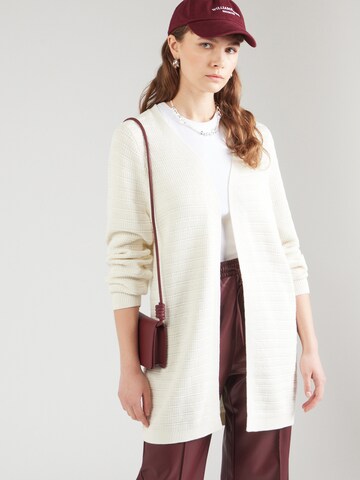 Giacchetta di QS in beige: frontale