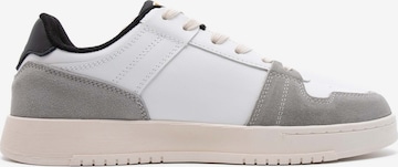 Baskets basses 'Mitchell' ELLESSE en blanc