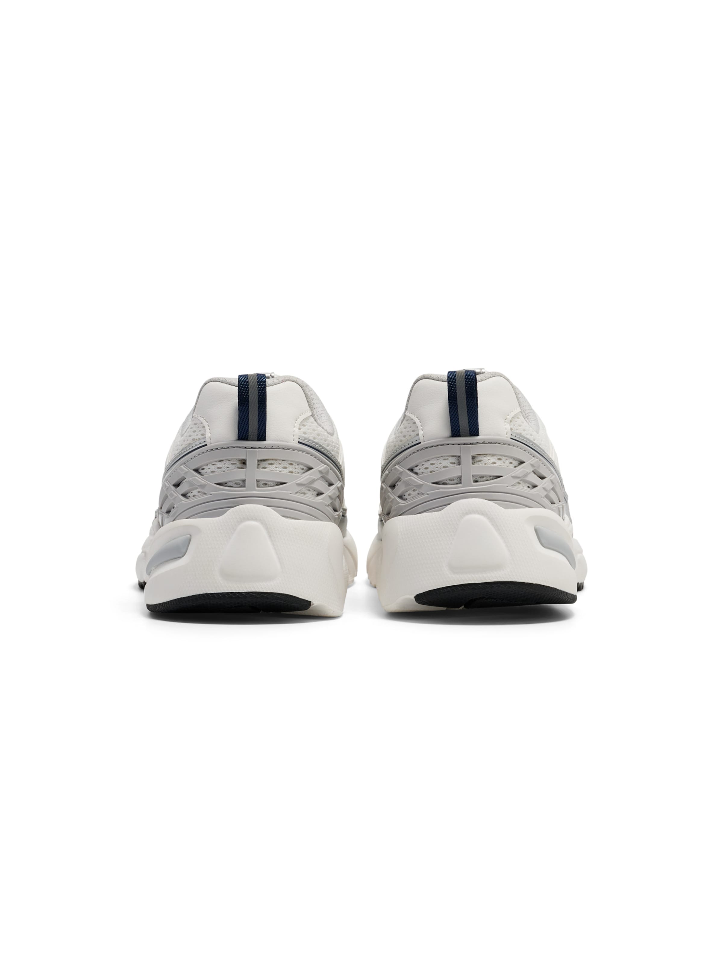 Sneaker bassa di Hummel in bianco