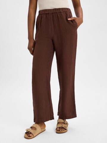 MAERZ Muenchen Loosefit Hose in Braun: Vorderseite