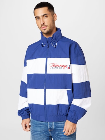Tommy Jeans Tussenjas 'Timeless' in Blauw: voorkant