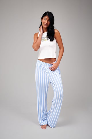 Loungeable Pyjama in Blau: Vorderseite