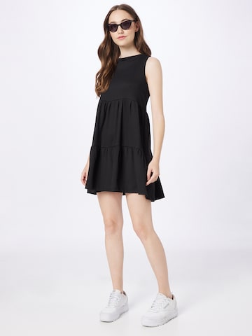 Trendyol - Vestido en negro