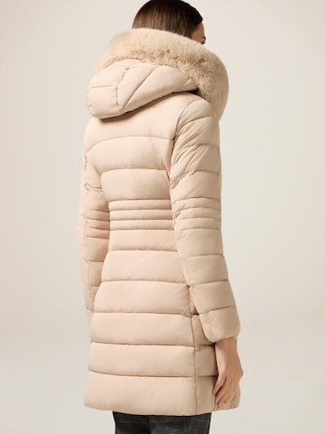 Giacca invernale di oltre in beige