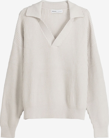 Bershka Sweater in Beige: front