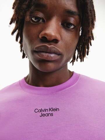 Calvin Klein Jeans T-Shirt in Lila