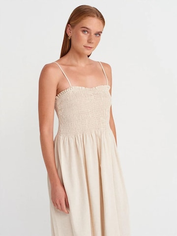Dilvin Midi Kleid in Beige