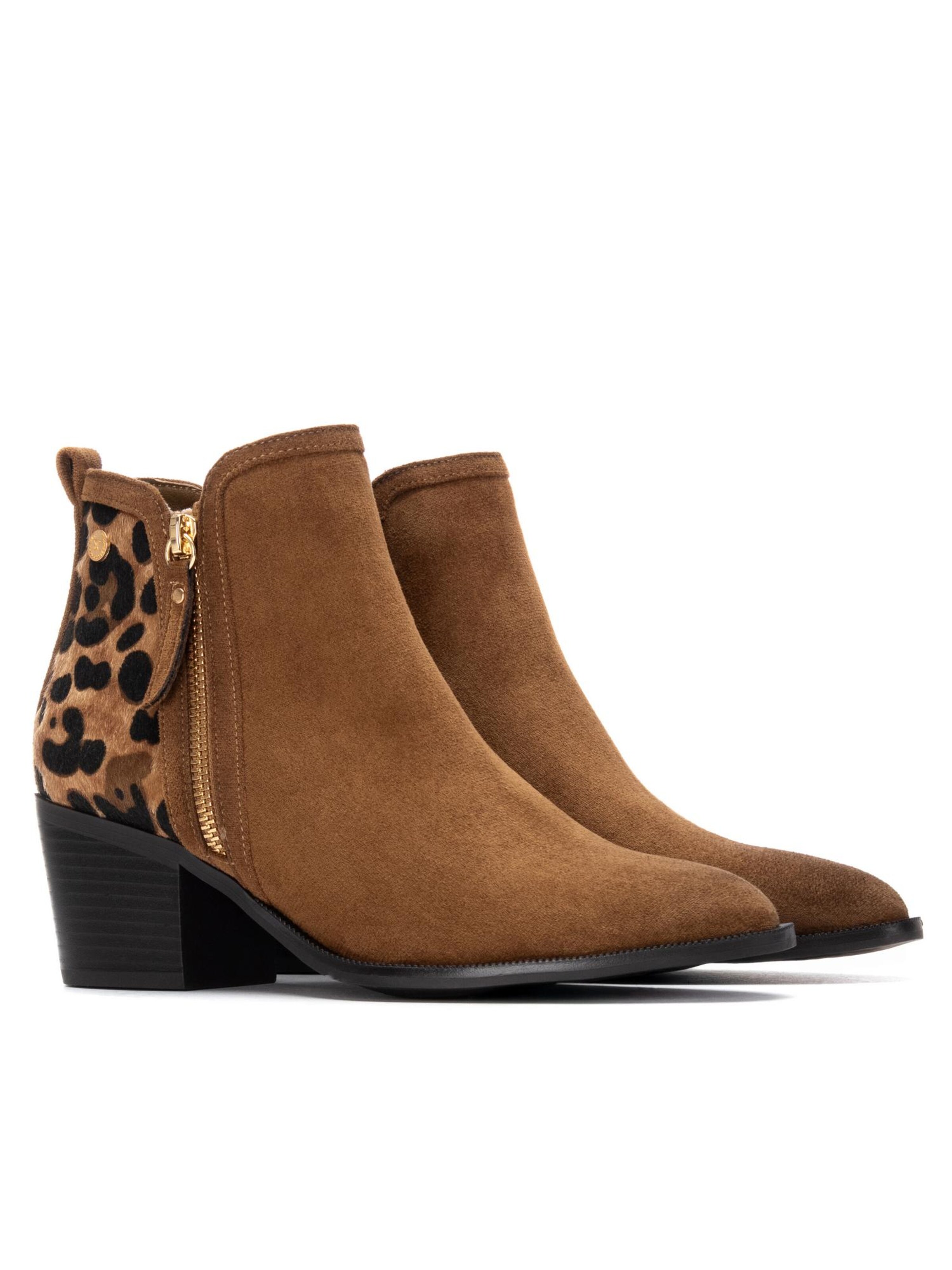 Xti Boots '14464702' in Beige