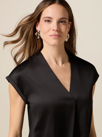 Maglietta di oltre in nero