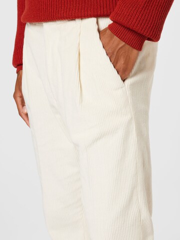 DRYKORN Slim fit Pleat-Front Pants 'CHASY' in White