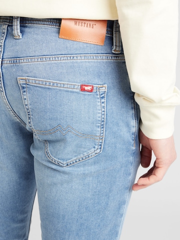 MUSTANG Slimfit Jeans 'OREGON' i blå