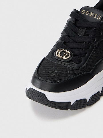 Baskets basses 'BERRETT2' GUESS en noir