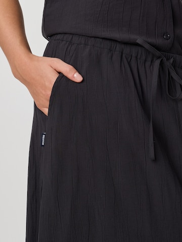 Seaside Skirt 'Savannah' in Black