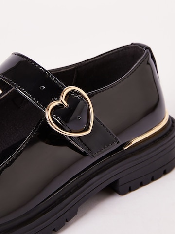 Pantofi de la Lipsy pe negru