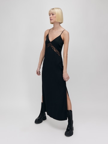 UNFOLLOWED x ABOUT YOU - Vestido 'REVENGE' en negro