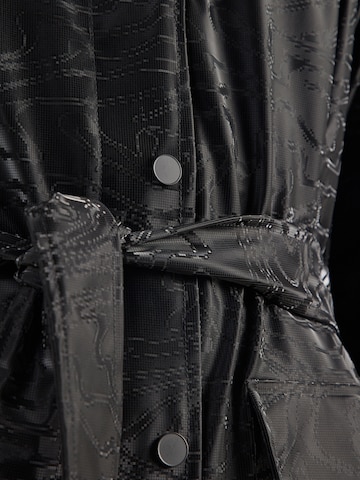 RAINS Between-Seasons Coat in Black