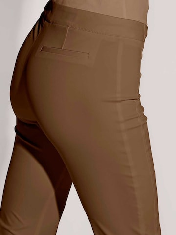 MADELEINE Slim fit Pants in Brown