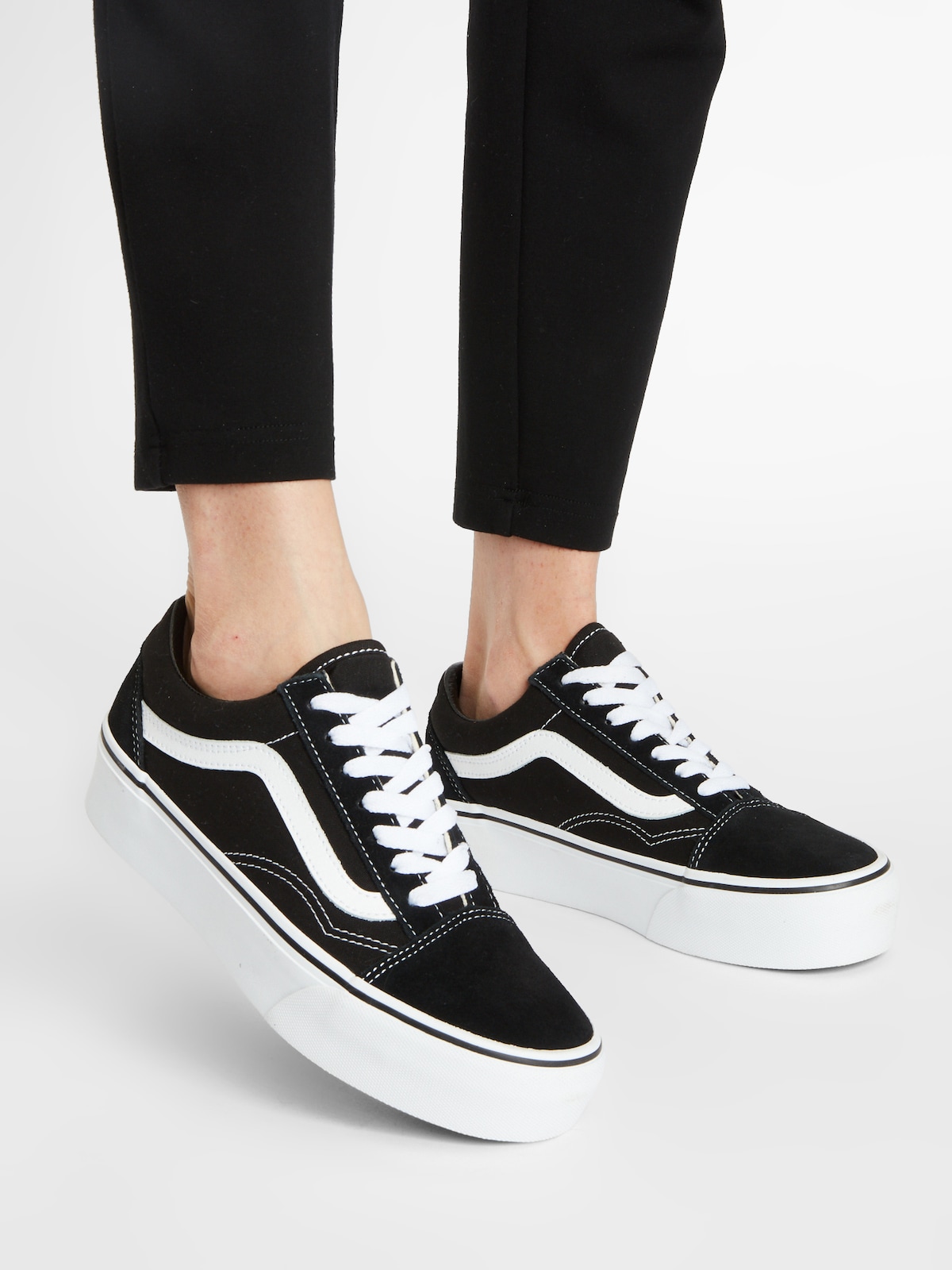 VANS Sneaker 'Old Skool Platform' in schwarz / weiß | ABOUT YOU