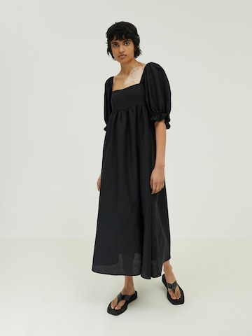 EDITED Dress 'Patricia' in Black: front