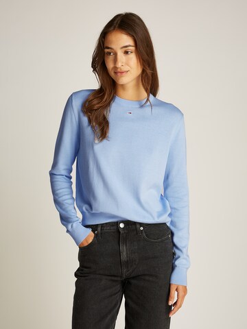 Tommy Jeans Sweater 'ESSENTIAL' in Blue: front