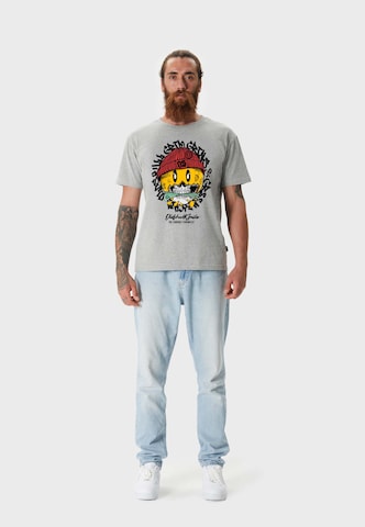 Oldskull Shirt 'Xtreme Smiley Cash Skull' in Grey