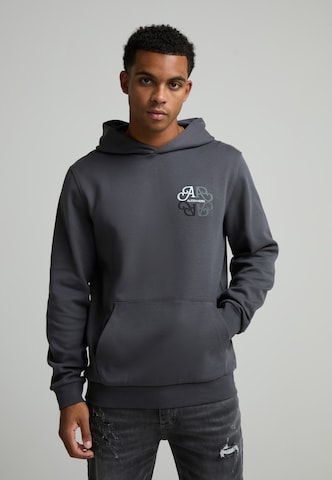 Alessandro Zavetti Sweatshirt 'Vicolo' in Grey: front