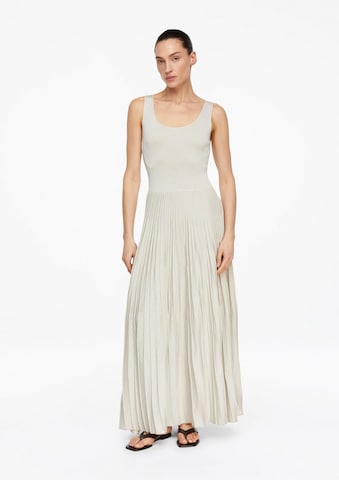 COMMA Strickkleid in Beige: Vorderseite