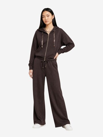 Giacca di felpa 'Onlmyra L/S Hoodie Ub Swt 15380272' di ONLY in marrone