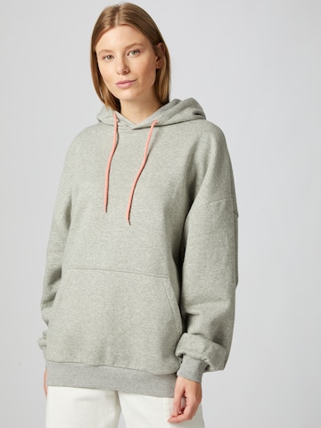 ABOUT YOU x Benny Cristo Sweatshirt 'Len' in Grau: predná strana