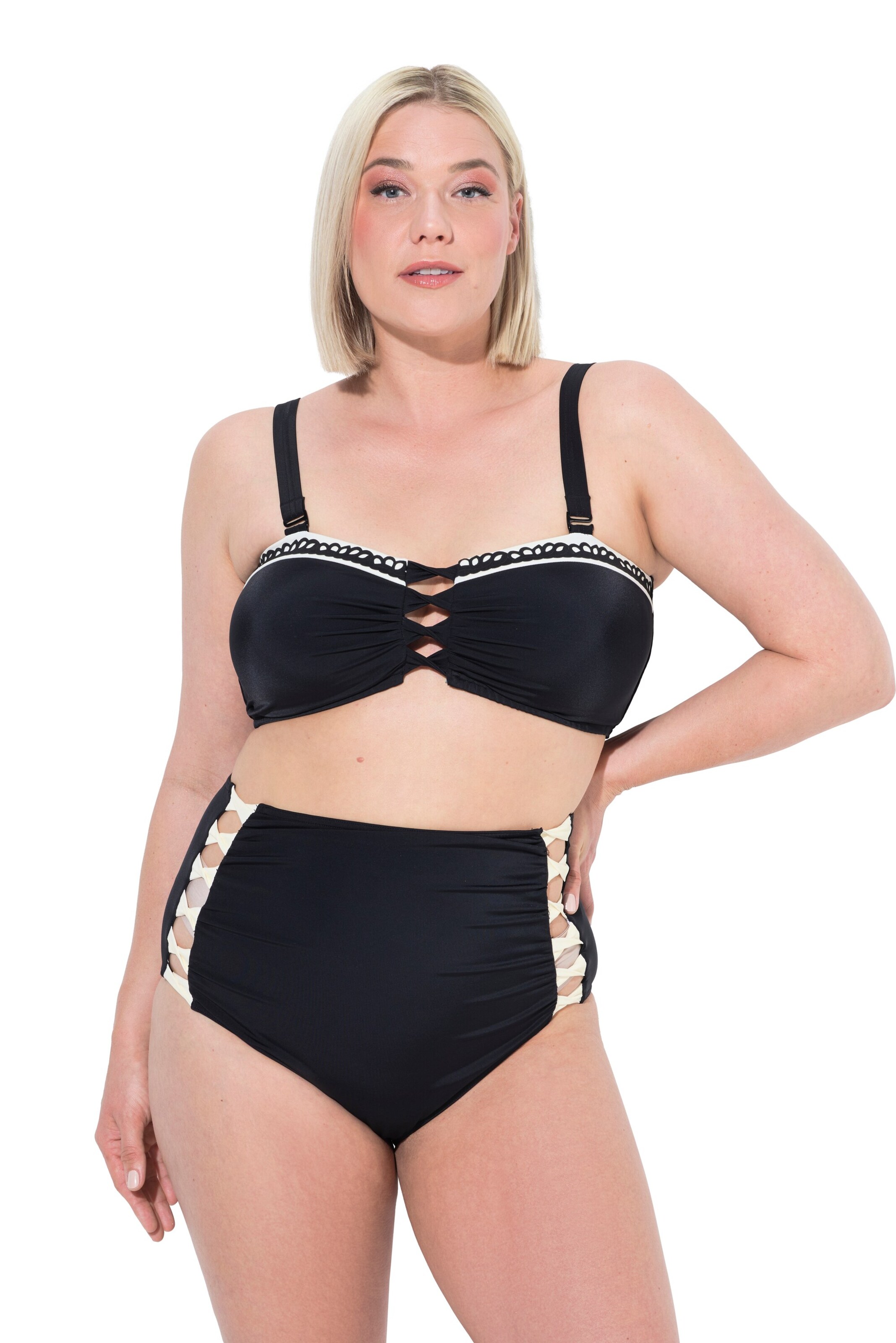 Ulla Popken Minimiser Bikini in Black: front