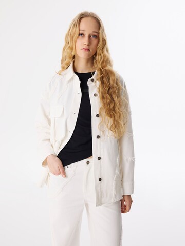 Twist Tussenjas in Beige: voorkant