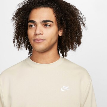 Coupe regular Sweat-shirt 'Club Fleece' Nike Sportswear en beige