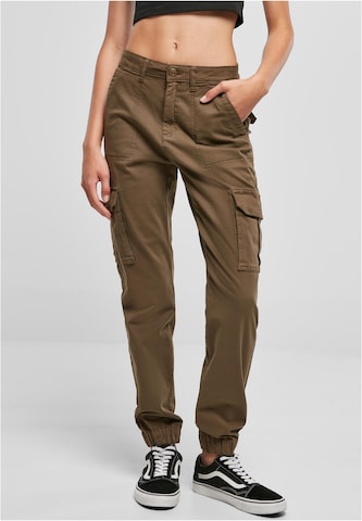 Urban Classics Tapered Cargobroek in Groen: voorkant