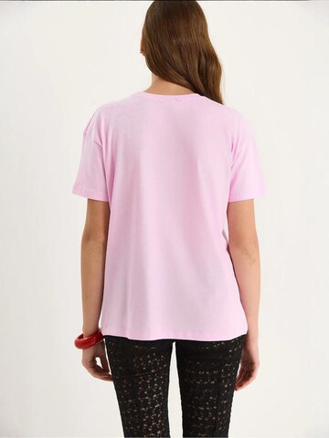 Bianco Lucci T-Shirt in Pink