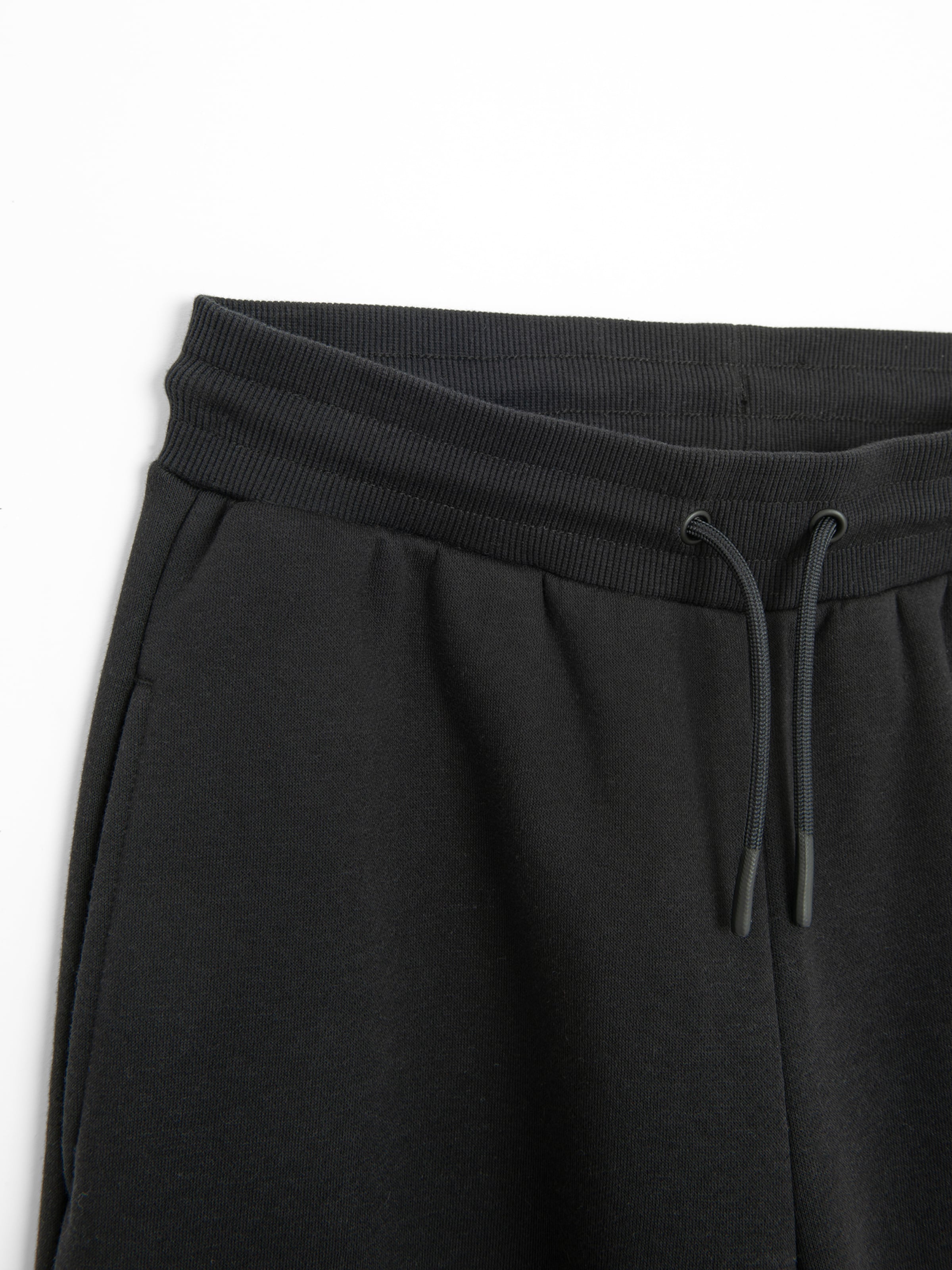 NoWear Regular Workout Pants in Black