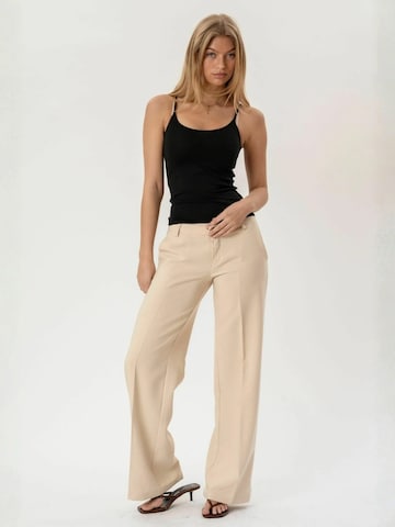 It's May Regular Trousers ' Low ' in Beige