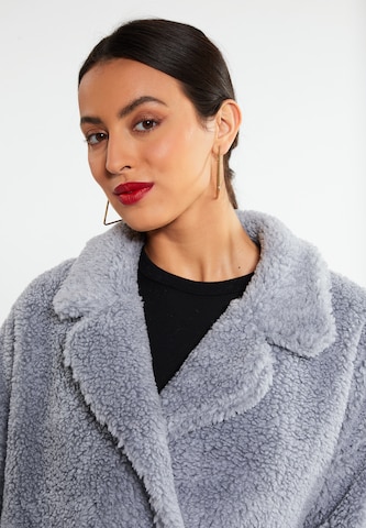 faina Wintermantel in Grijs