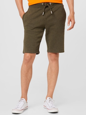 Superdry Regular Pants in Green: front