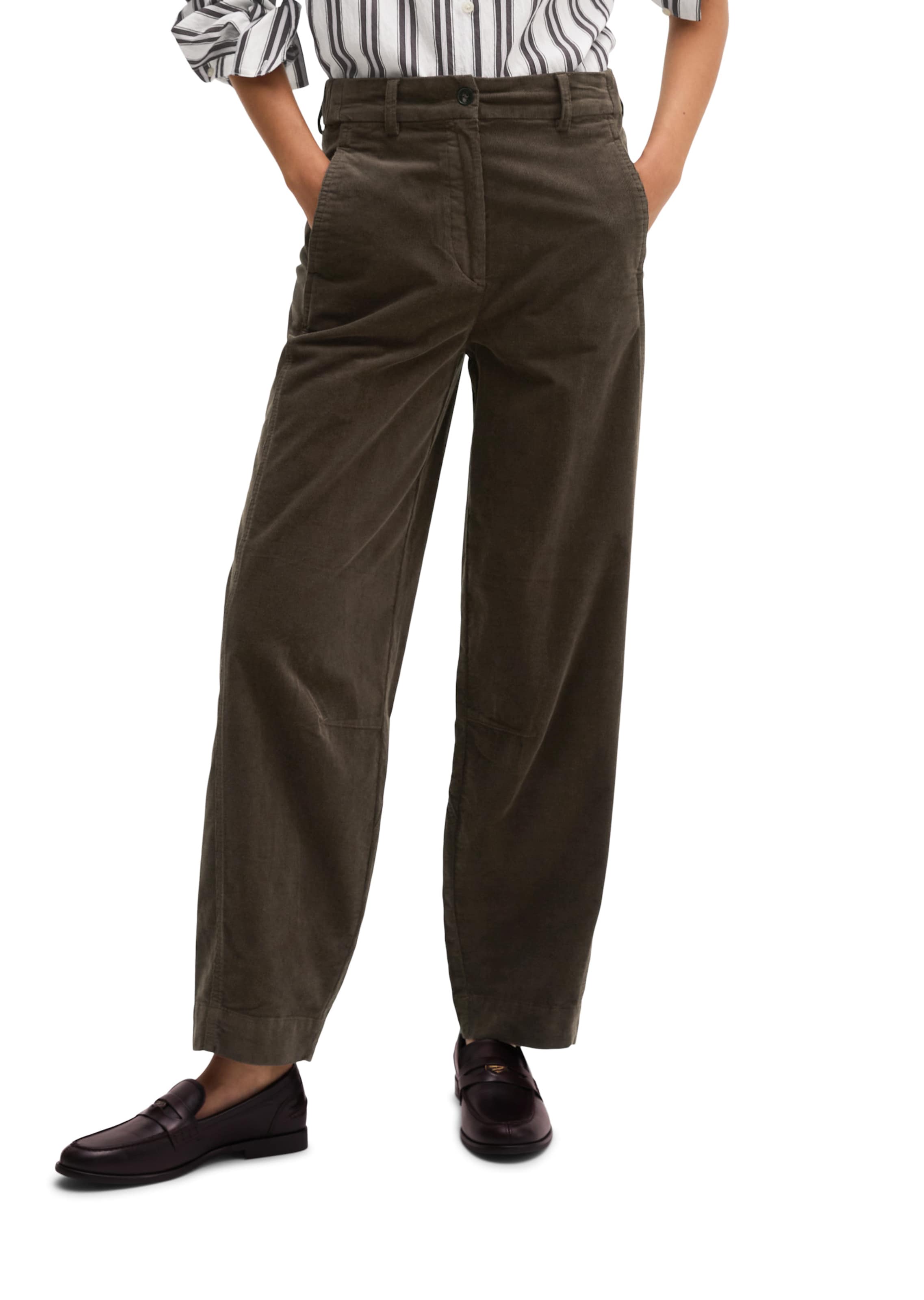 Marc O'Polo Loose fit Pants in Brown: front
