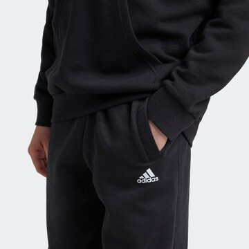 ADIDAS SPORTSWEAR Tapered Sporthose in Schwarz