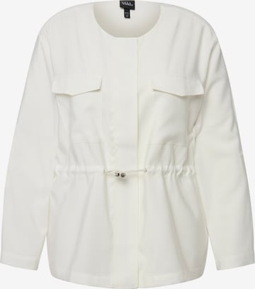 Ulla Popken Between-Season Jacket in White: front