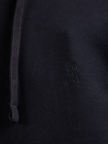ARMEDANGELS Sweatshirt 'PAARLO' in Zwart