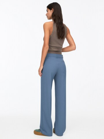 Loosefit Pantalon à plis Pull&Bear en bleu